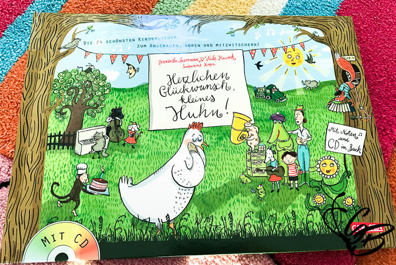 Leseecke: "Herzlichen Glückwunsch, kleines Huhn!" vom Carlsen Verlag - Tanja's Everyday Blog